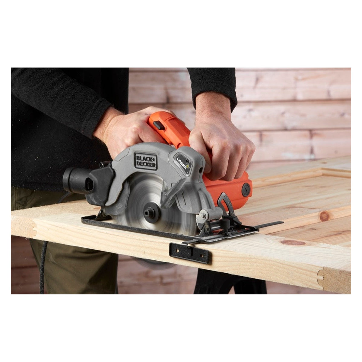 Black & Decker 1250W 66mm circular saw, view 3