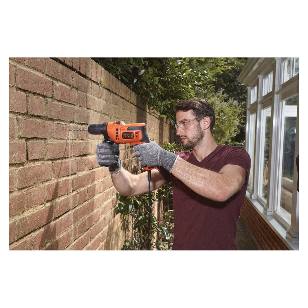 Black+Decker 500W keyless hammer drill, view 2