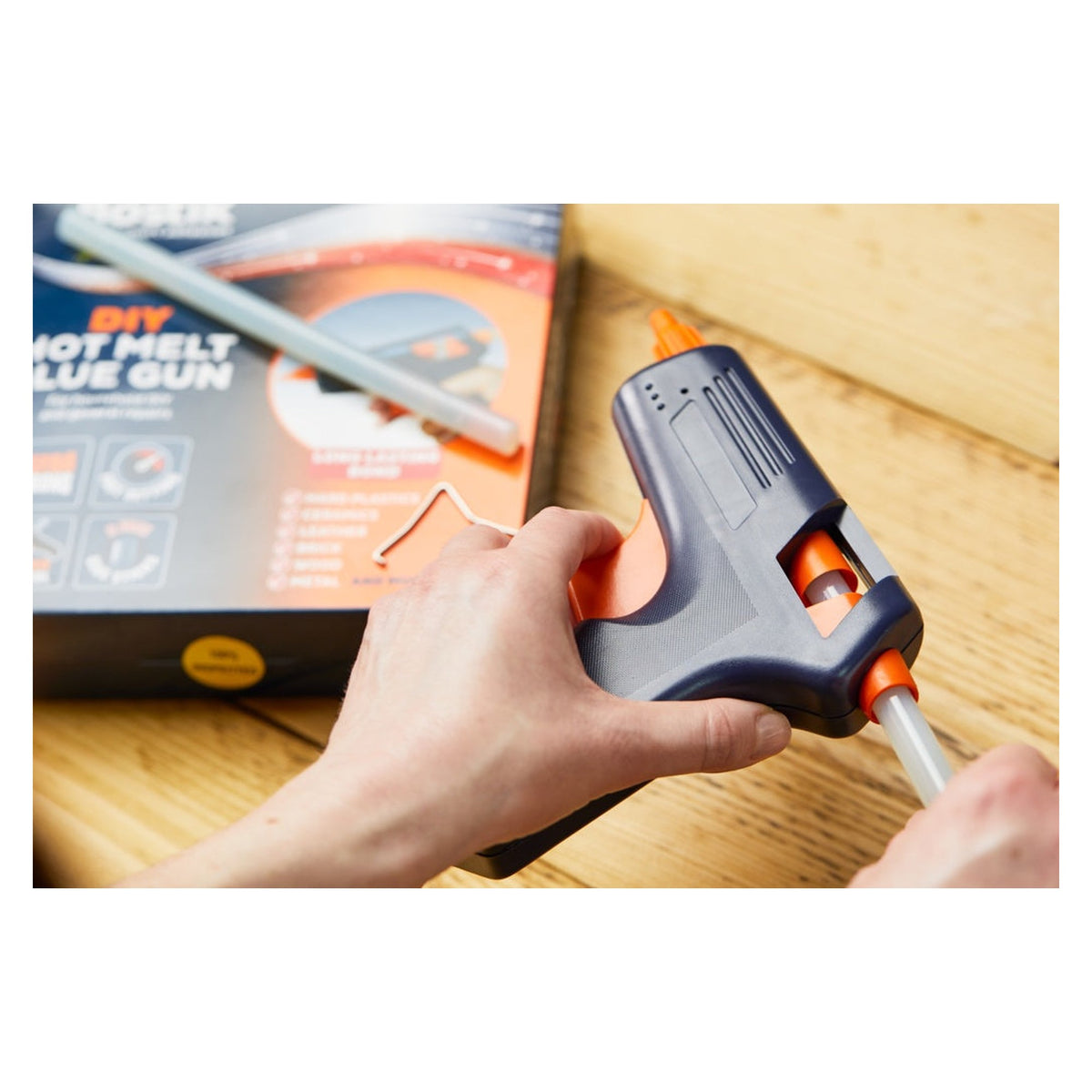 Bostik DIY hot melt glue gun sticks, 6 x 100mm, view 3