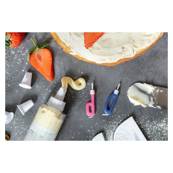 Chef Aid icing syringe with 8 nozzles