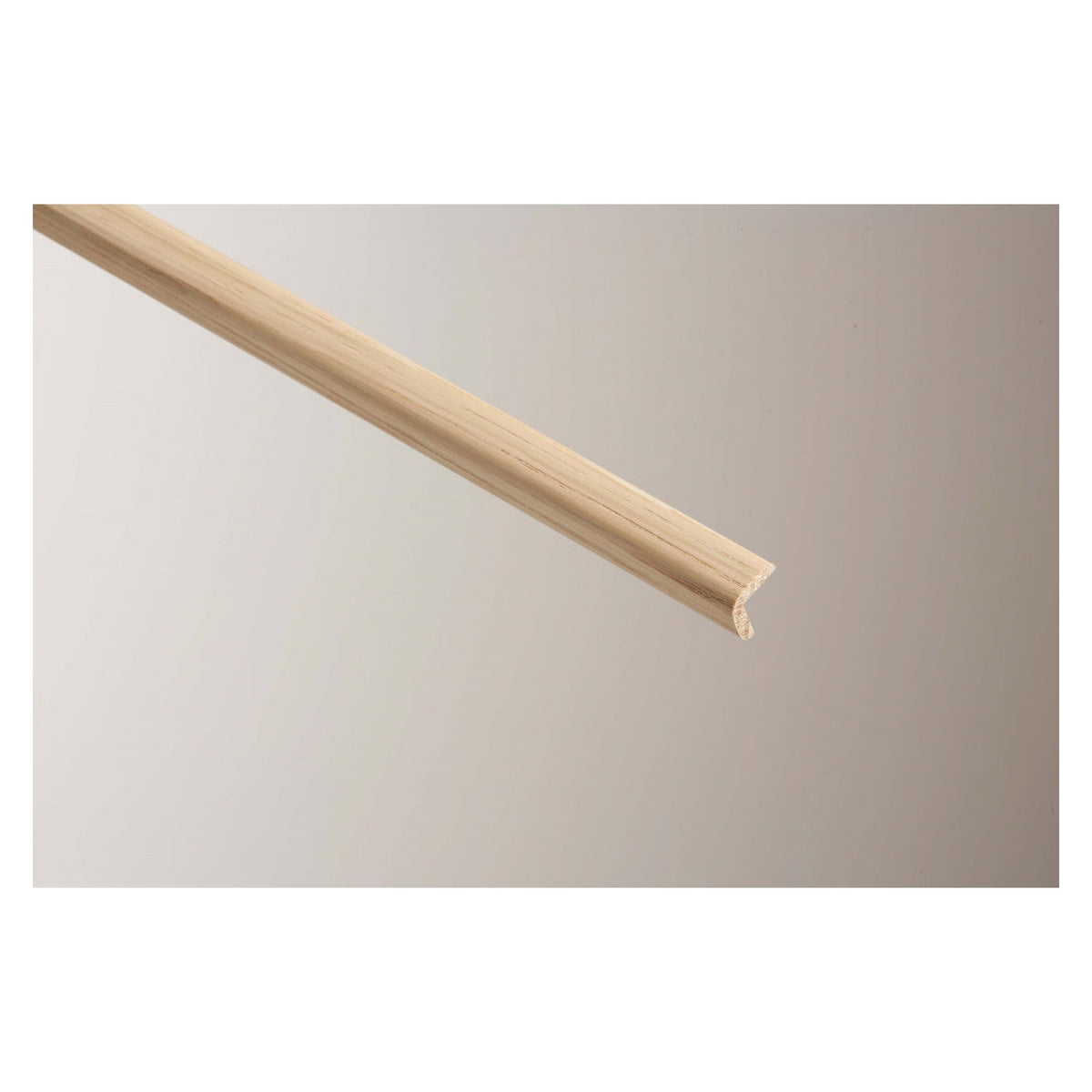 Cheshire Mouldings oak cushion corner moulding 18 x 18mm