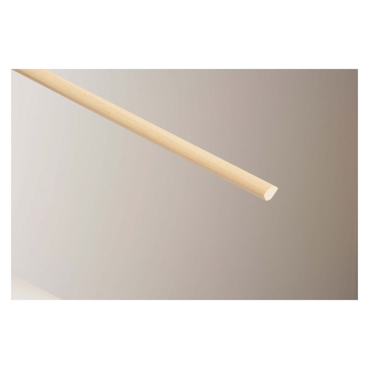 2.4m length of light hardwood quadrant moulding 15 x 15mm