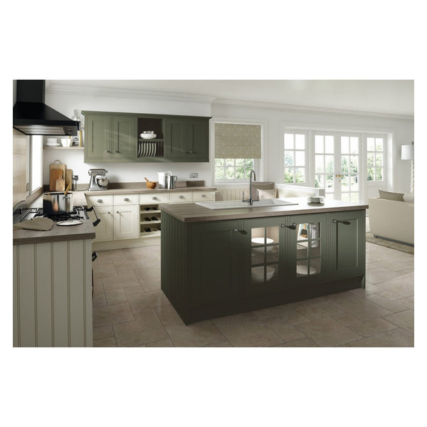 Chippendale Edwardian painted kitchen 8 piece straight layout