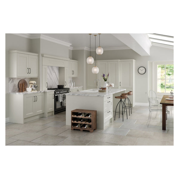 Chippendale Minster kitchen 8 piece straight layout