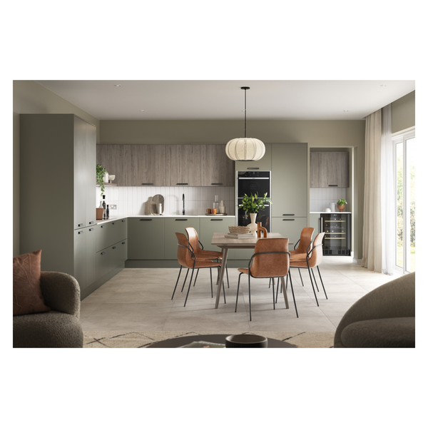 Chippendale Setosa painted kitchen 8 piece straight layout
