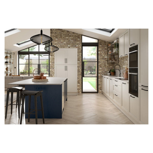 Chippendale Sovereign Shaker kitchen 11 piece layout