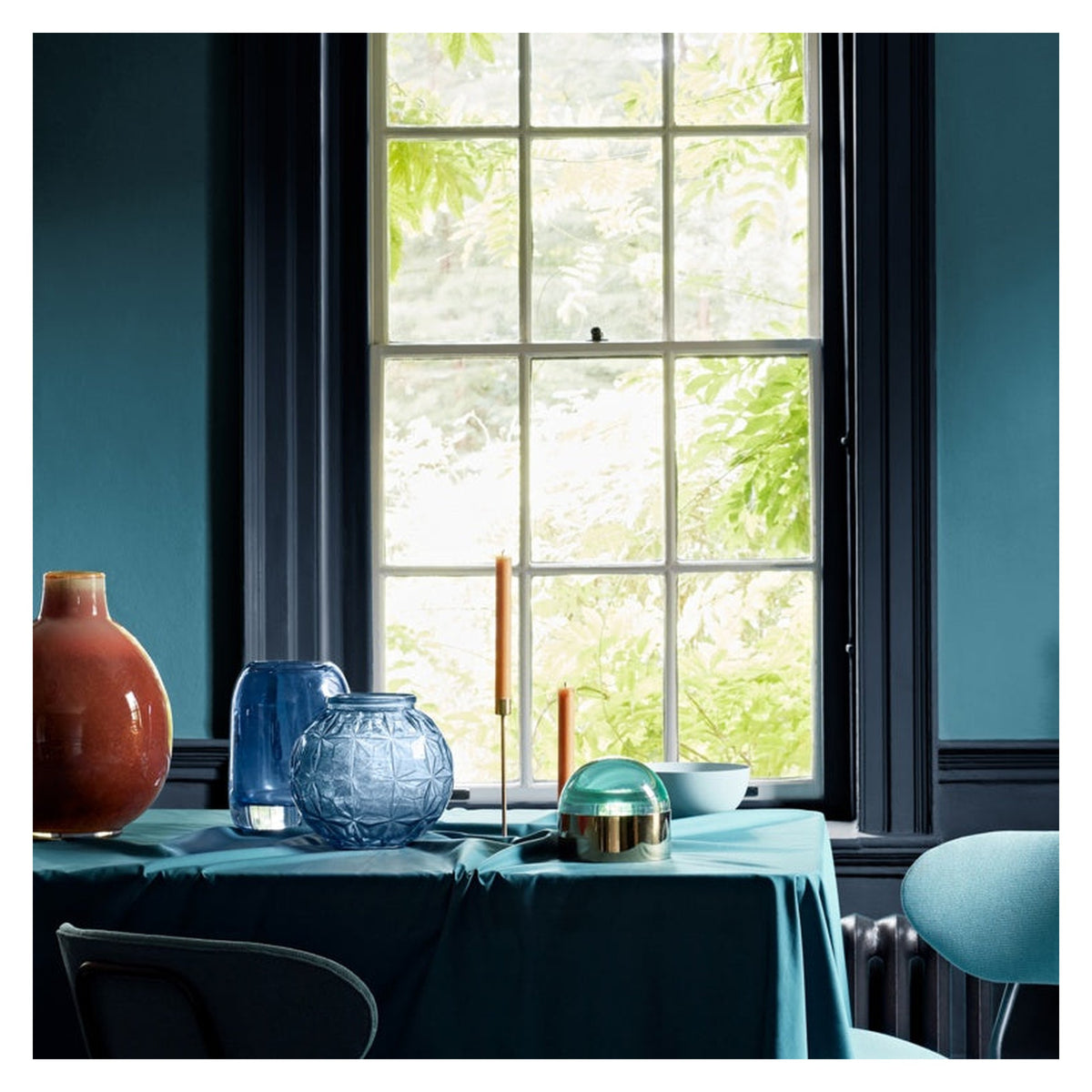 Crown Matt Emulsion 40ml pot in Teal, view 2