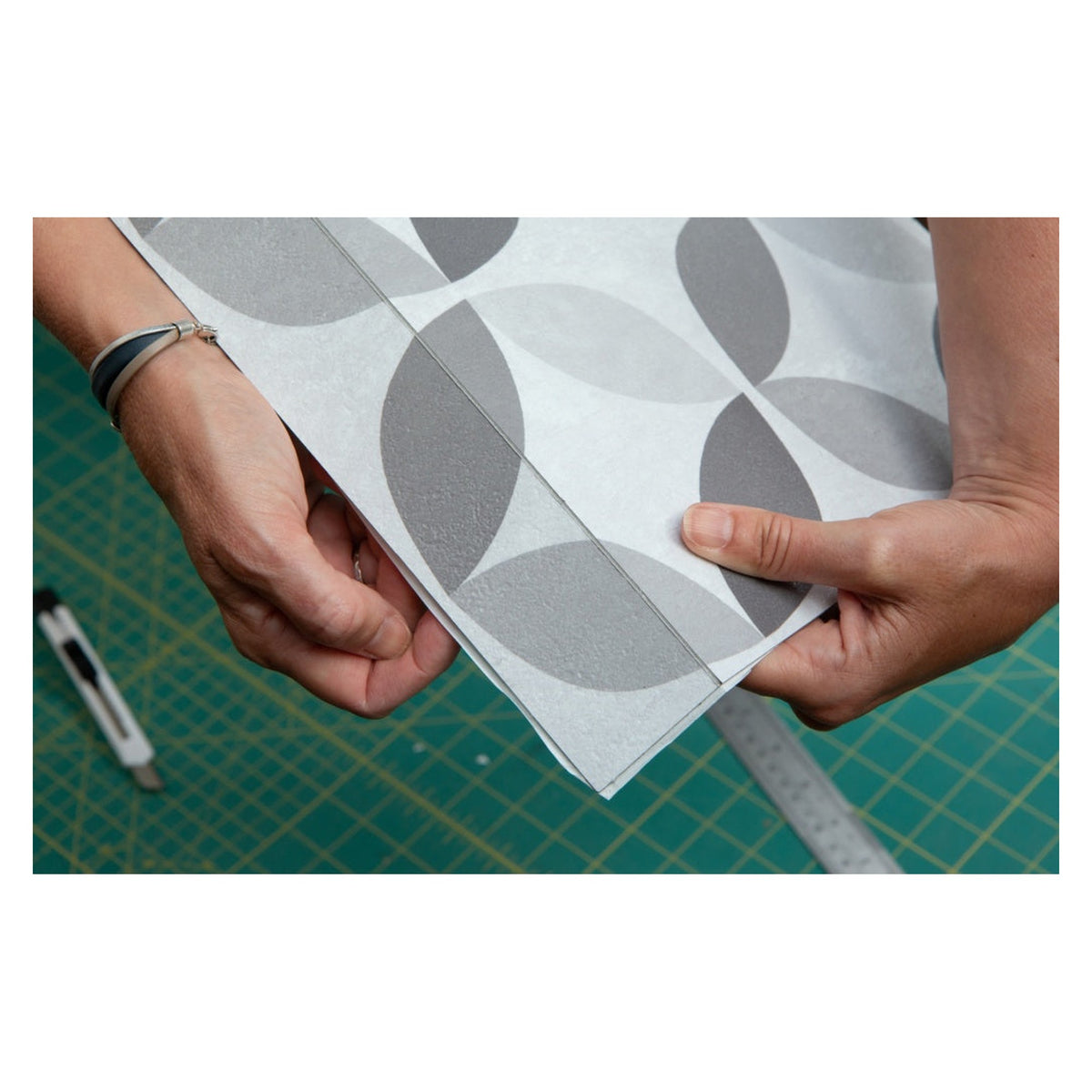 d-c-fix Geometric self adhesive floor tiles, 11 pieces covering 1sqm, view 4
