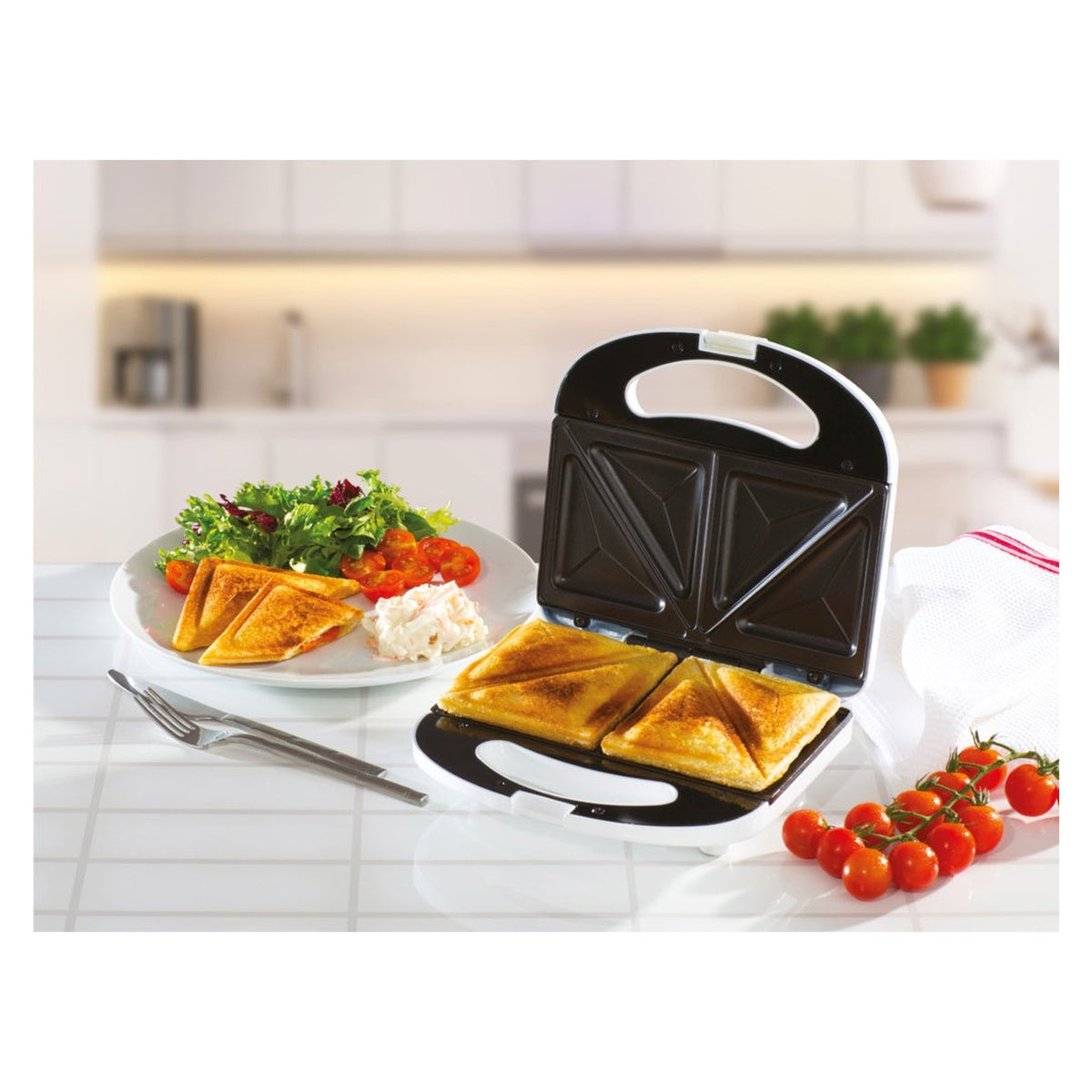 Daewoo 2 portion sandwich toaster, view 3