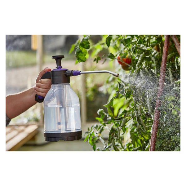 Defenders 1.5L pressure sprayer with lance