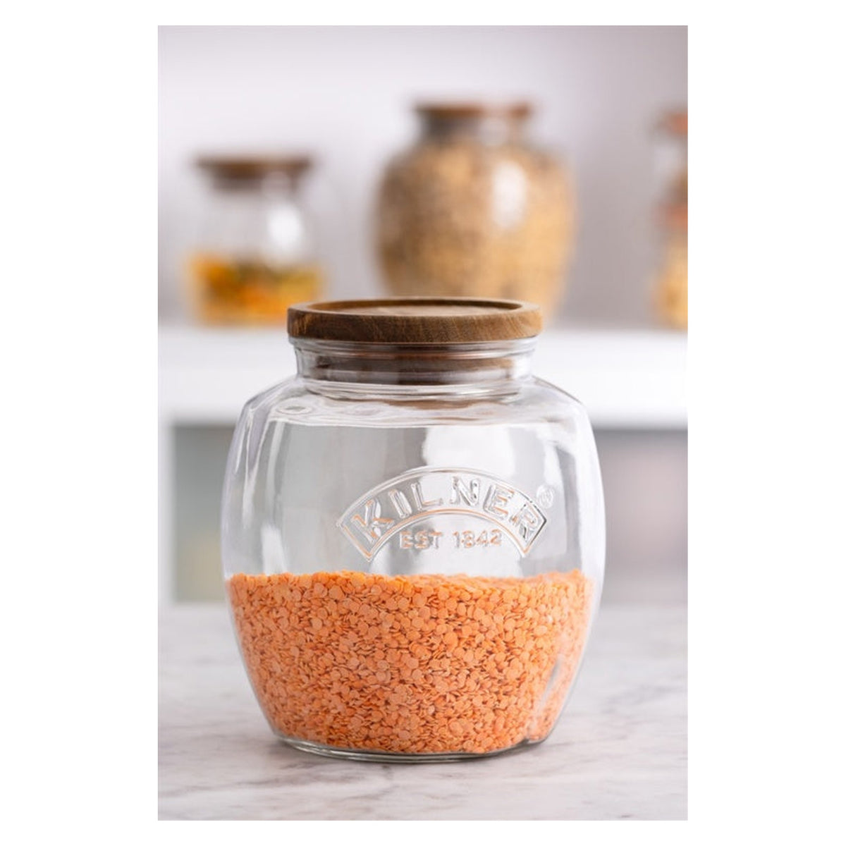 Kilner 2L universal glass jar with acacia wooden lid, view 3