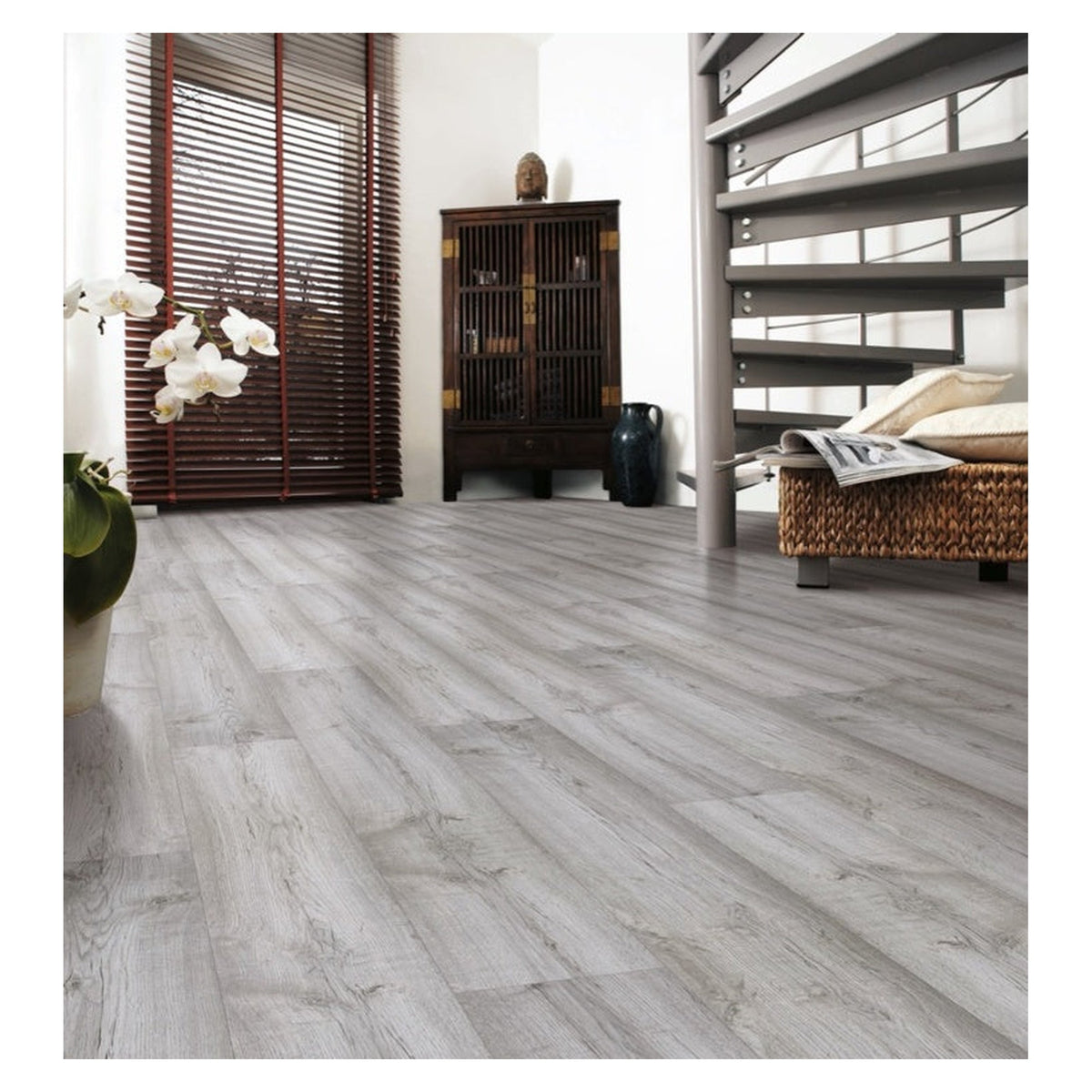 Kronospan Supernatural Dartmoor Oak laminate flooring pack