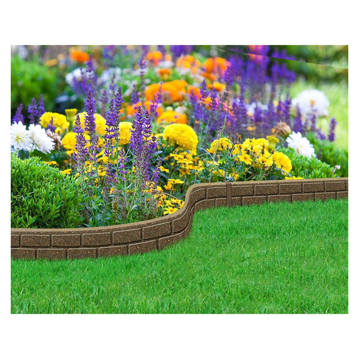 Primeur Ultra Curve recycled rubber border brick in Earth, view 2