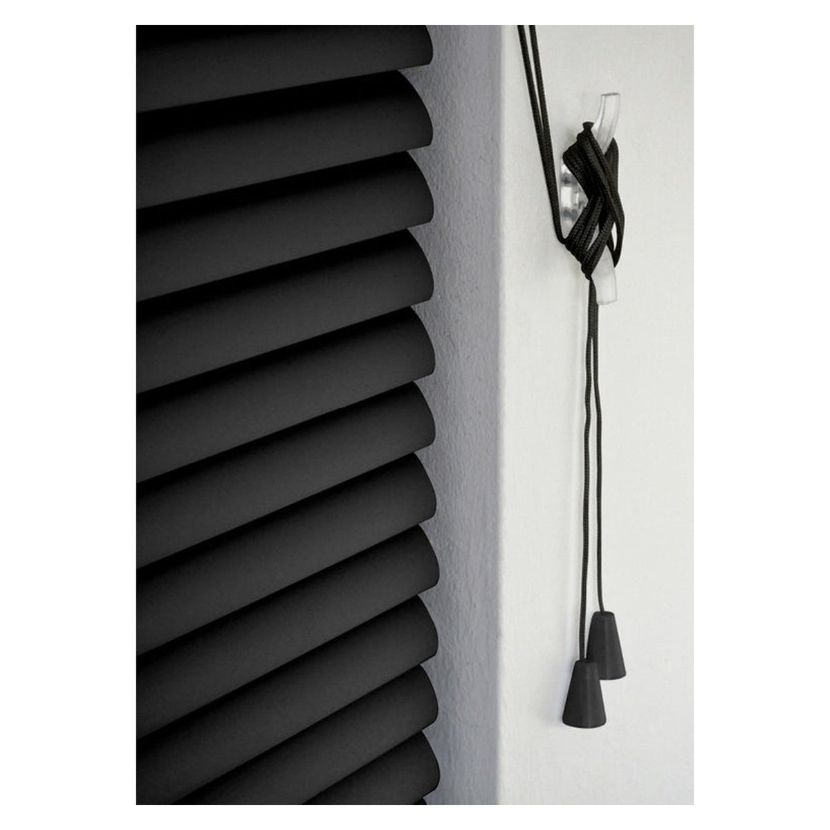 Renaissance black PVC Venetian blind 180cm, view 2