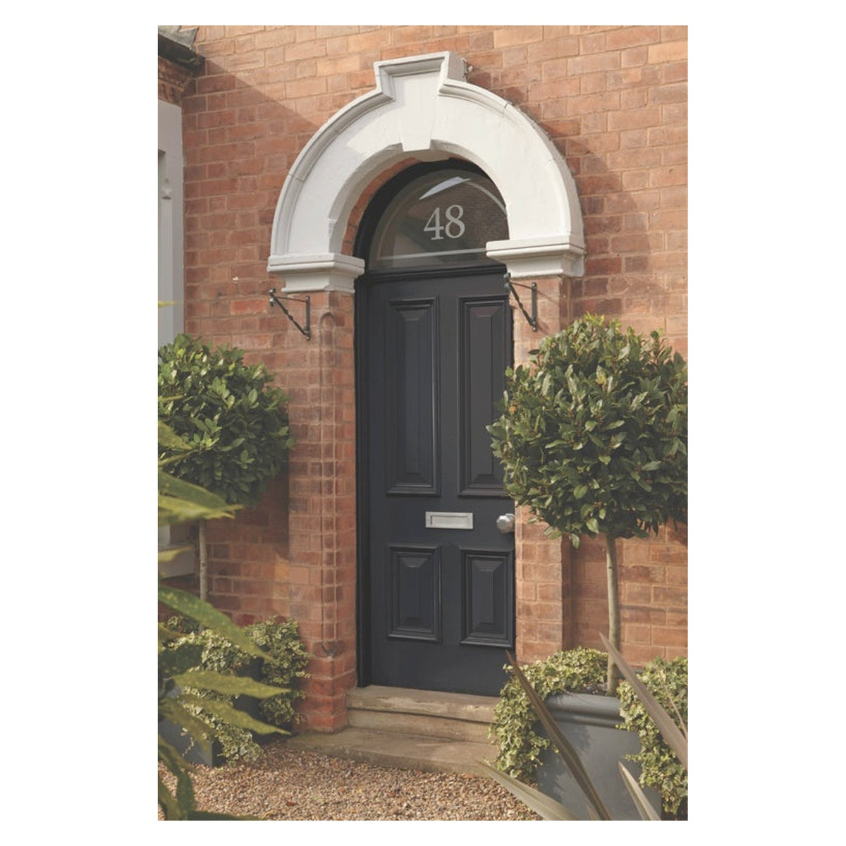 Ronseal 10 Year Weatherproof Satin Wood Paint 750ml in black, view 2