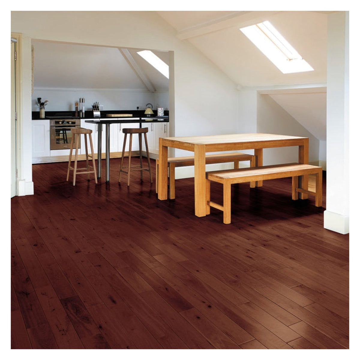 Ronseal Diamond Hard coloured floor varnish 2.5L in Walnut, view 2