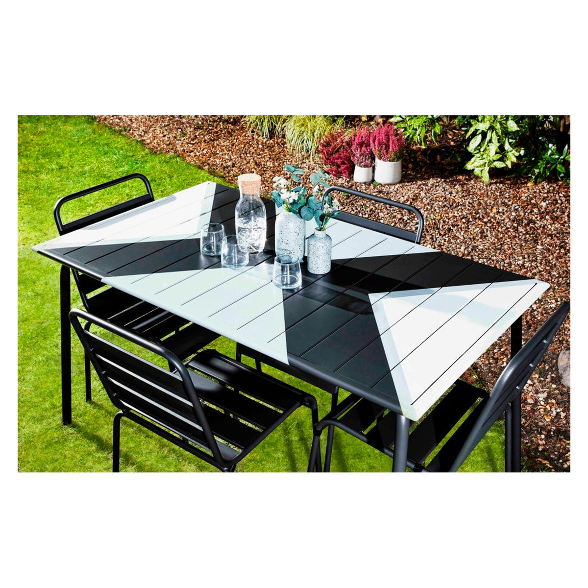 Ronseal Direct to Metal Paint 750ml in Black Matt, view 2