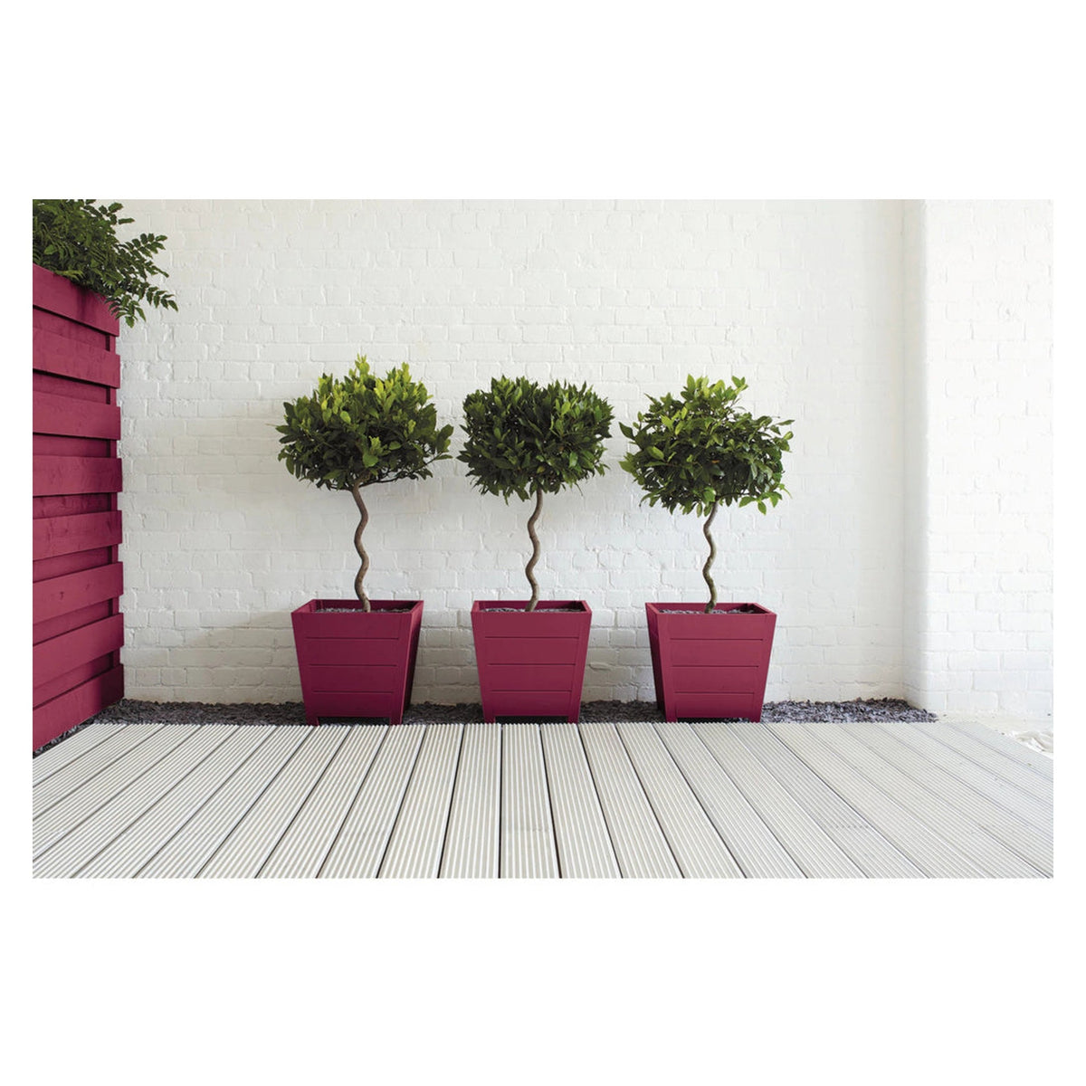 Ronseal Garden Paint 250ml tin in Moroccan Red, view 2