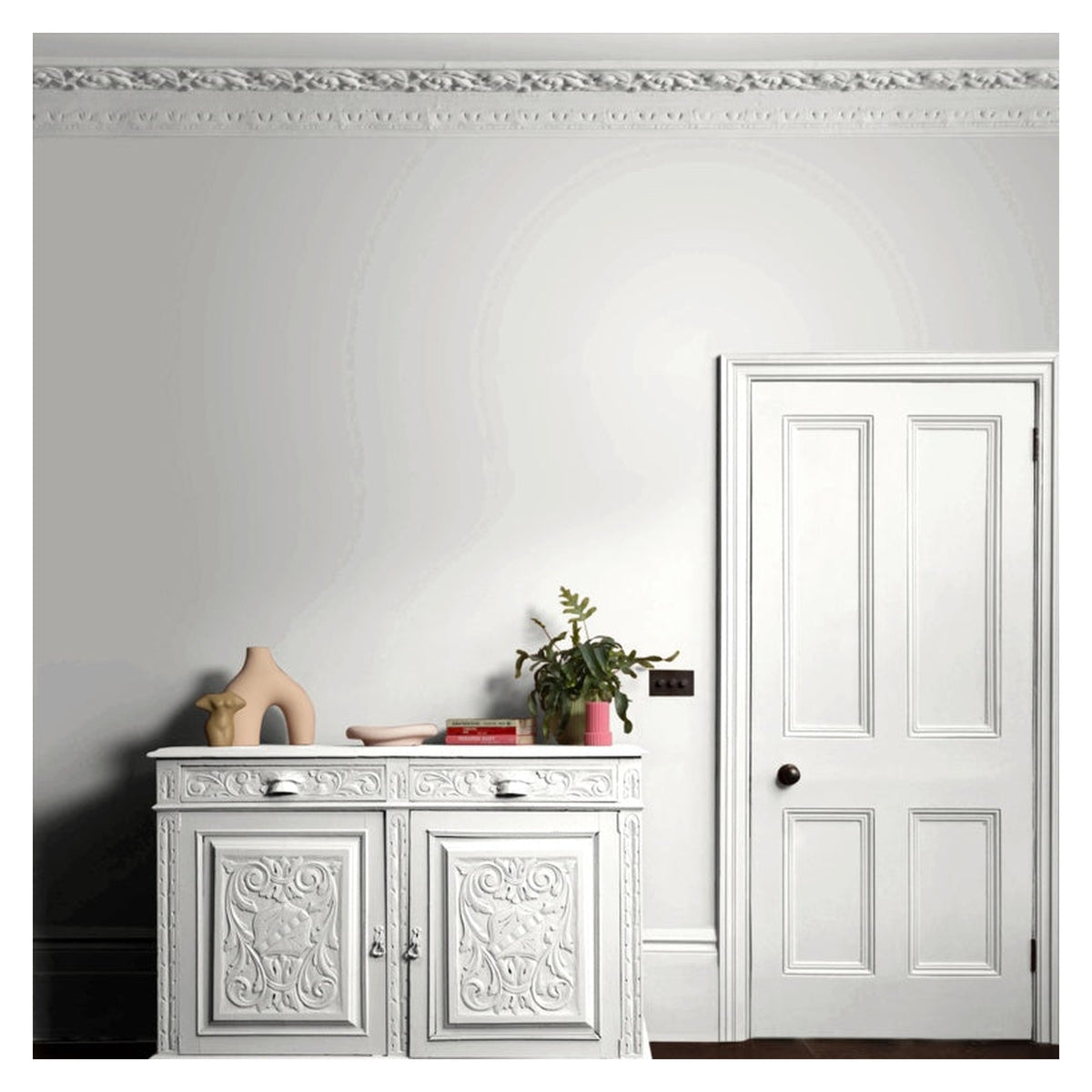 Ronseal One Coat Everywhere Matt Paint 2.5L tin in Winter Frost, view 4