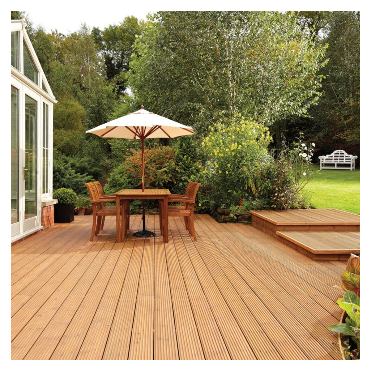 Ronseal Ultimate Protection Decking Stain 2.5L tin in Country Oak, view 2