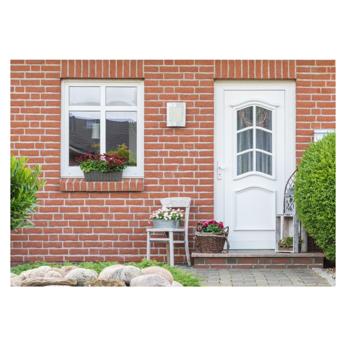 Ronseal UPVC Paint 2.5L in White Satin, view 2