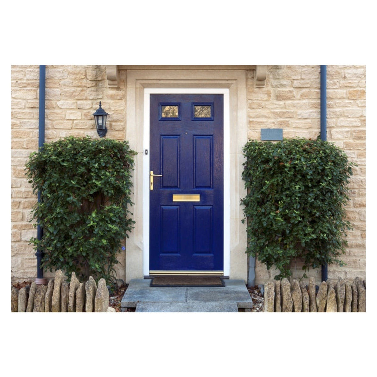 Ronseal UPVC Paint 750ml tin in royal blue satin, view 2