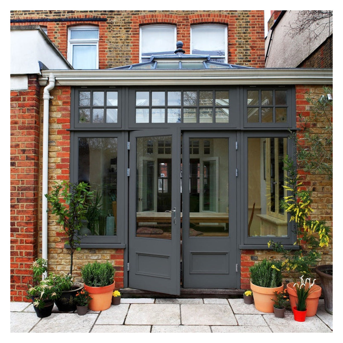 Sandtex 10 Year Exterior Multi Surface Satin Anthracite 750ml tin, view 2