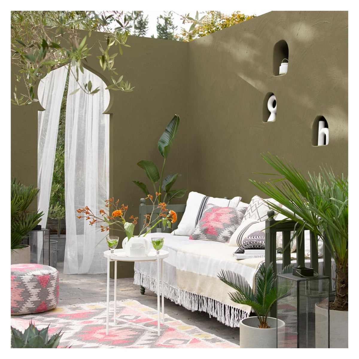 Sandtex Smooth Masonry Paint 5L Olive tin, view 2