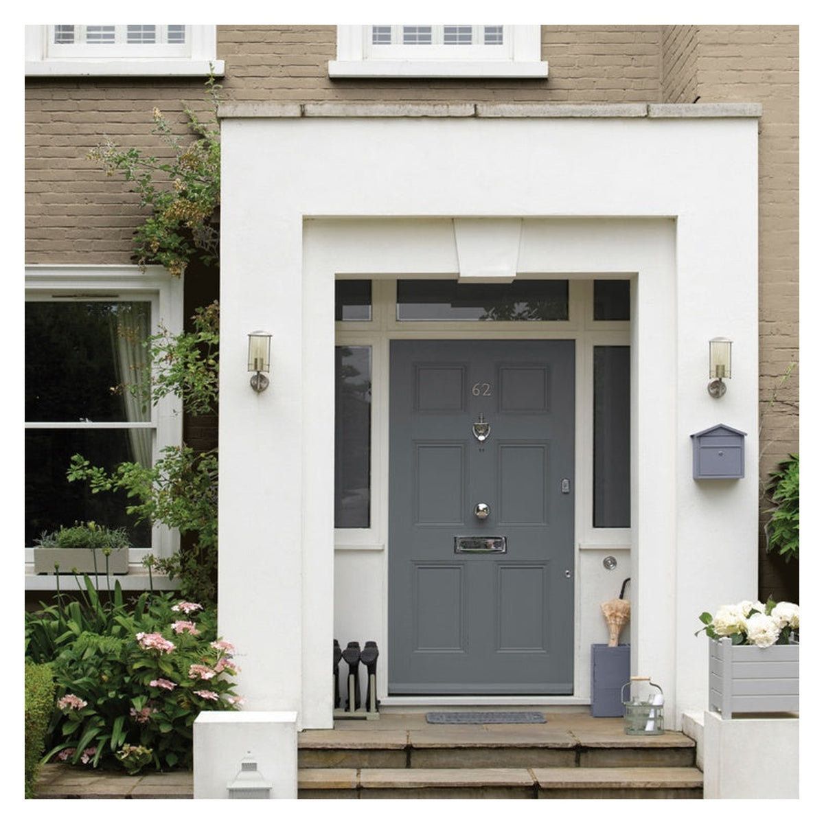 Sandtex Smooth Masonry Paint 5L tin in Mid Stone, view 2
