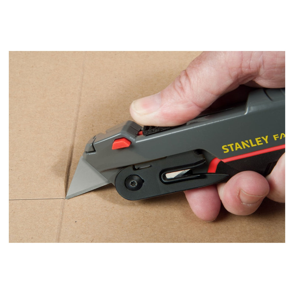 Stanley FatMax self-retracting safety knife, view 2