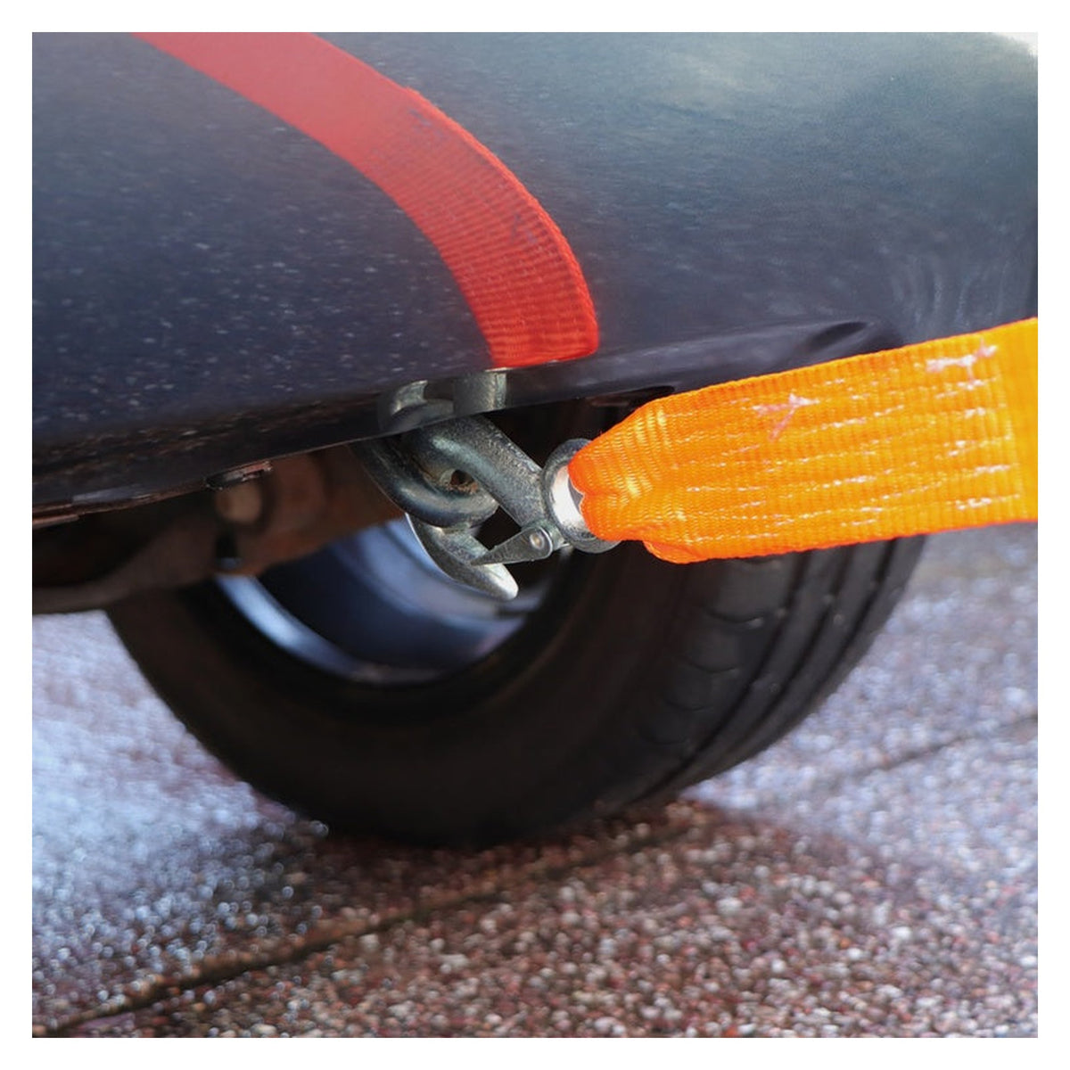 Streetwize 6.5 tonne tow belt with hooks and flag, view 5
