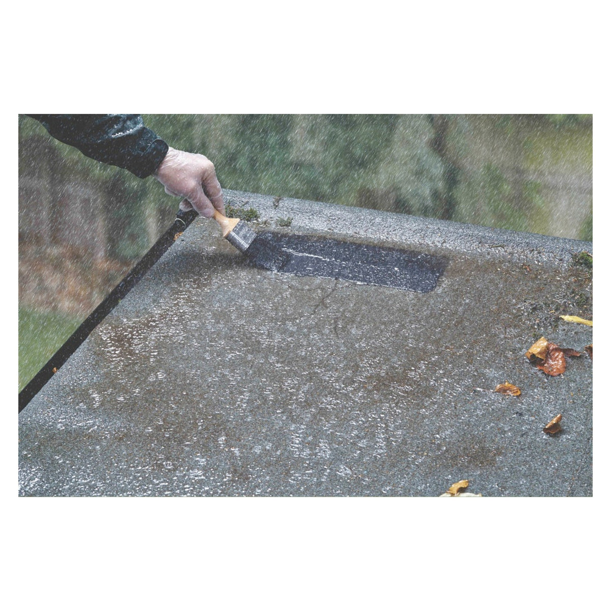 Thompson's Emergency Roof Seal black 2.5L tin, view 2