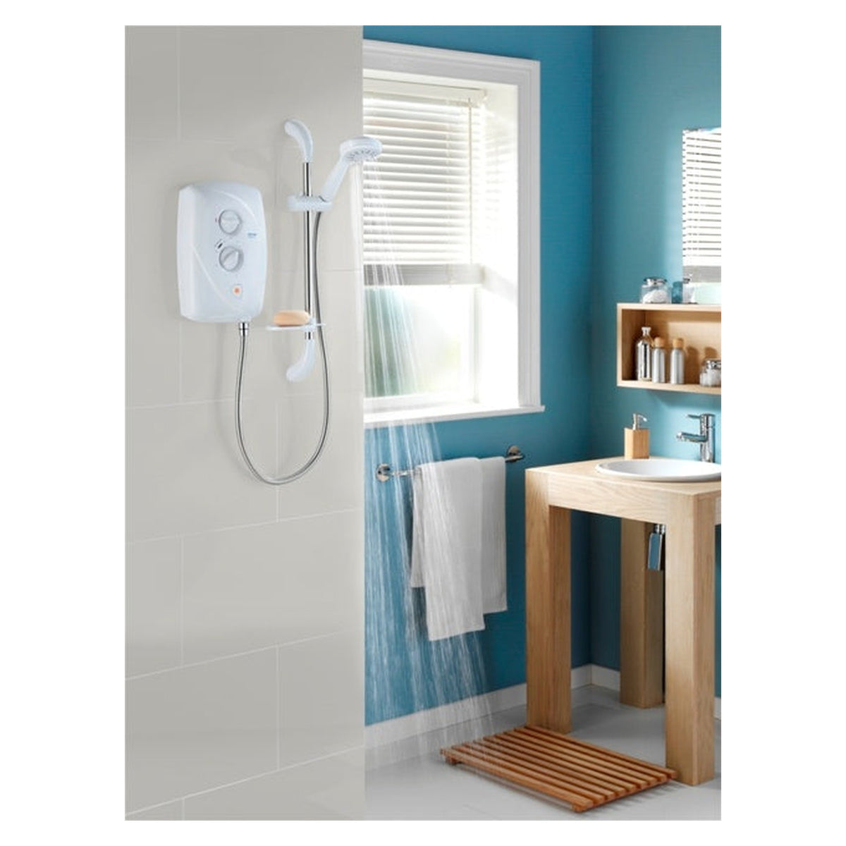 Triton T80 Easi-Fit 8.5kW electric shower, view 2