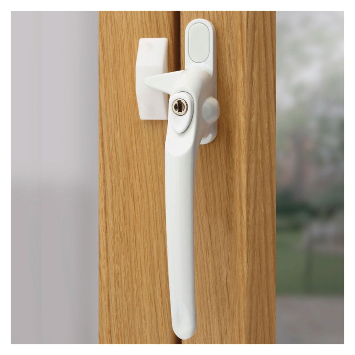 Window Handle R/H Locking White - 21mm