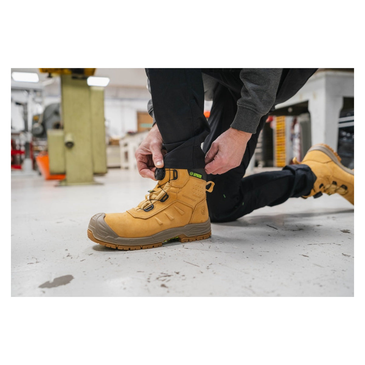 Apache Churchill waterproof wheat safety boot, view 3