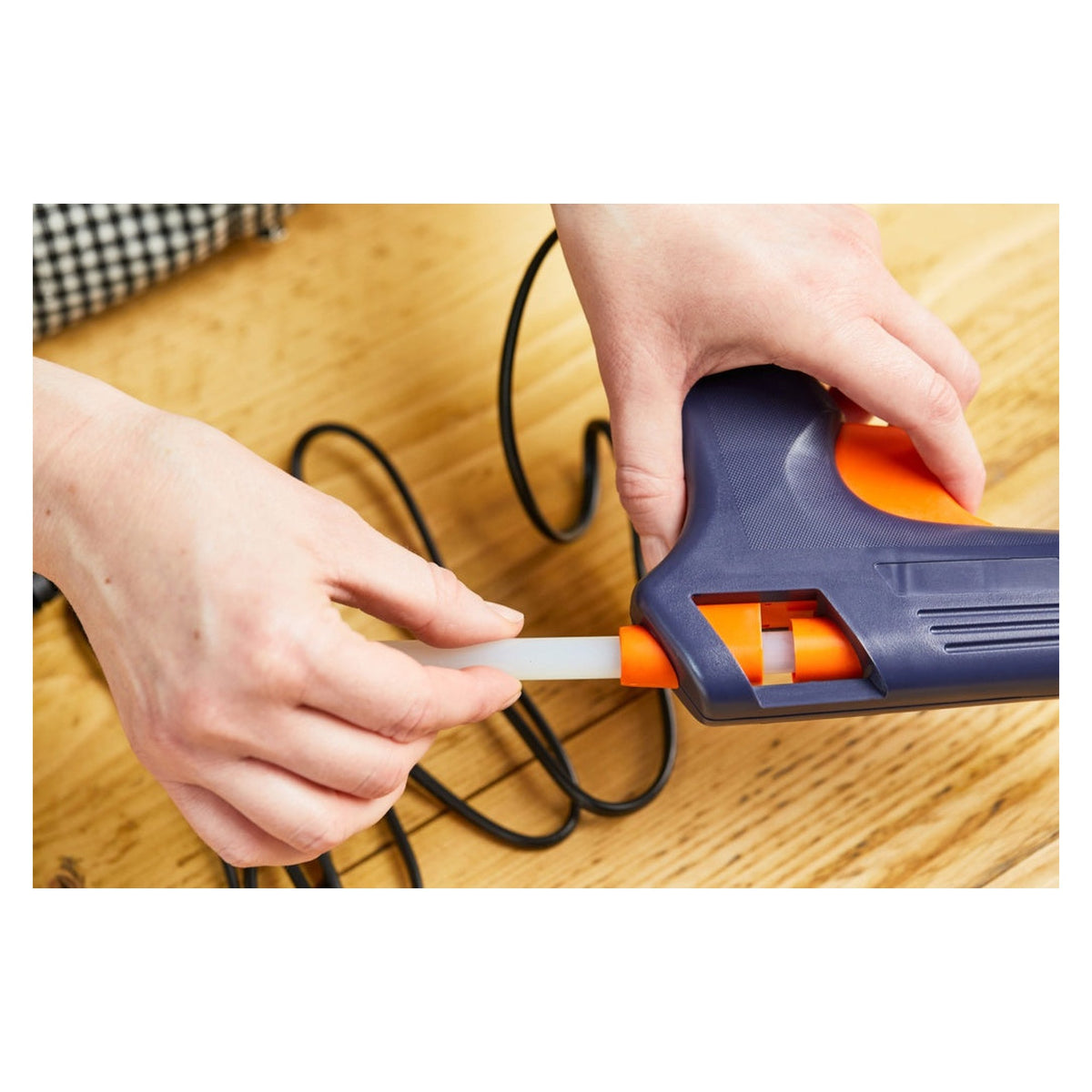 Bostik Handy hot melt glue gun sticks, view 2