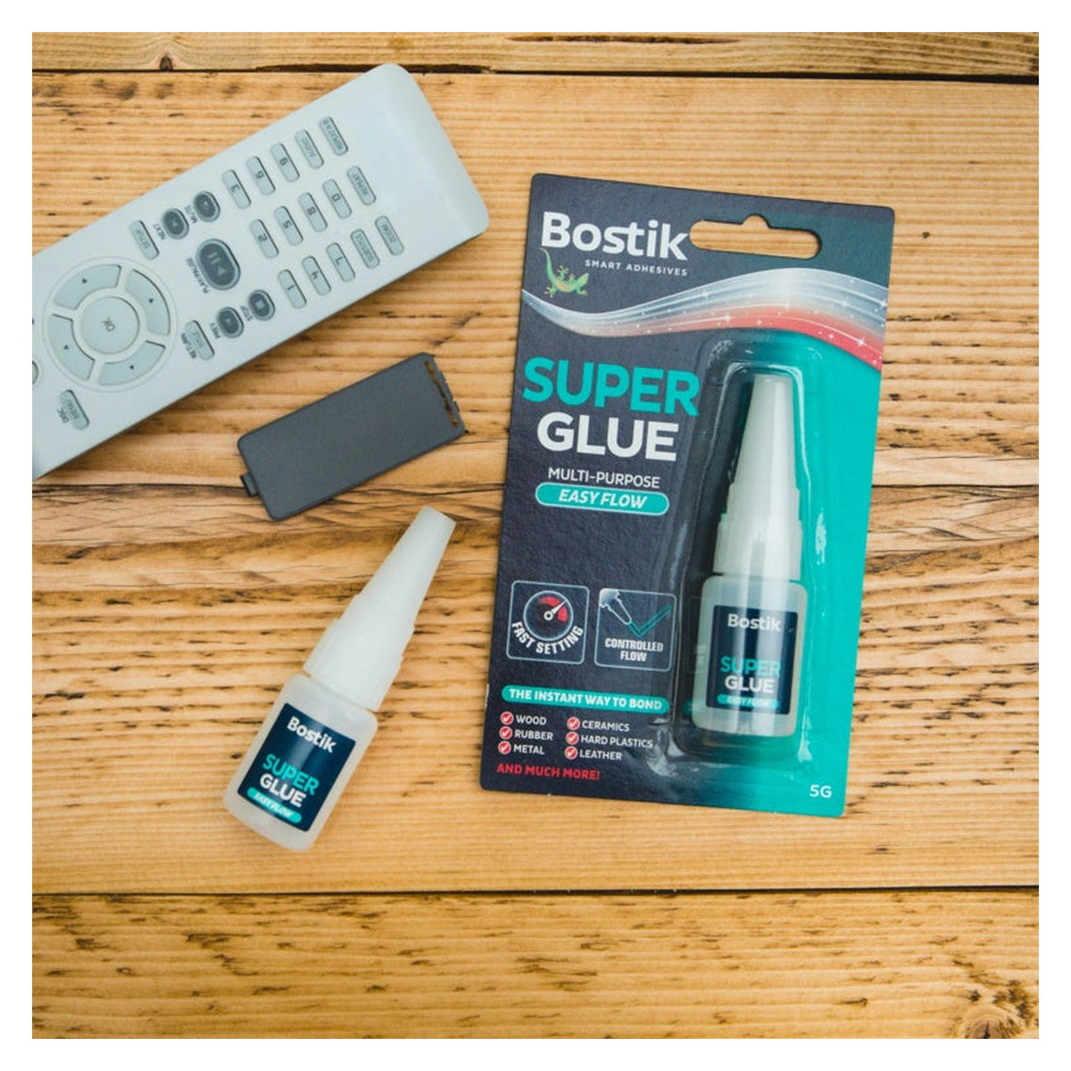 Bostik Super Glue Easyflow 5g bottle, view 2
