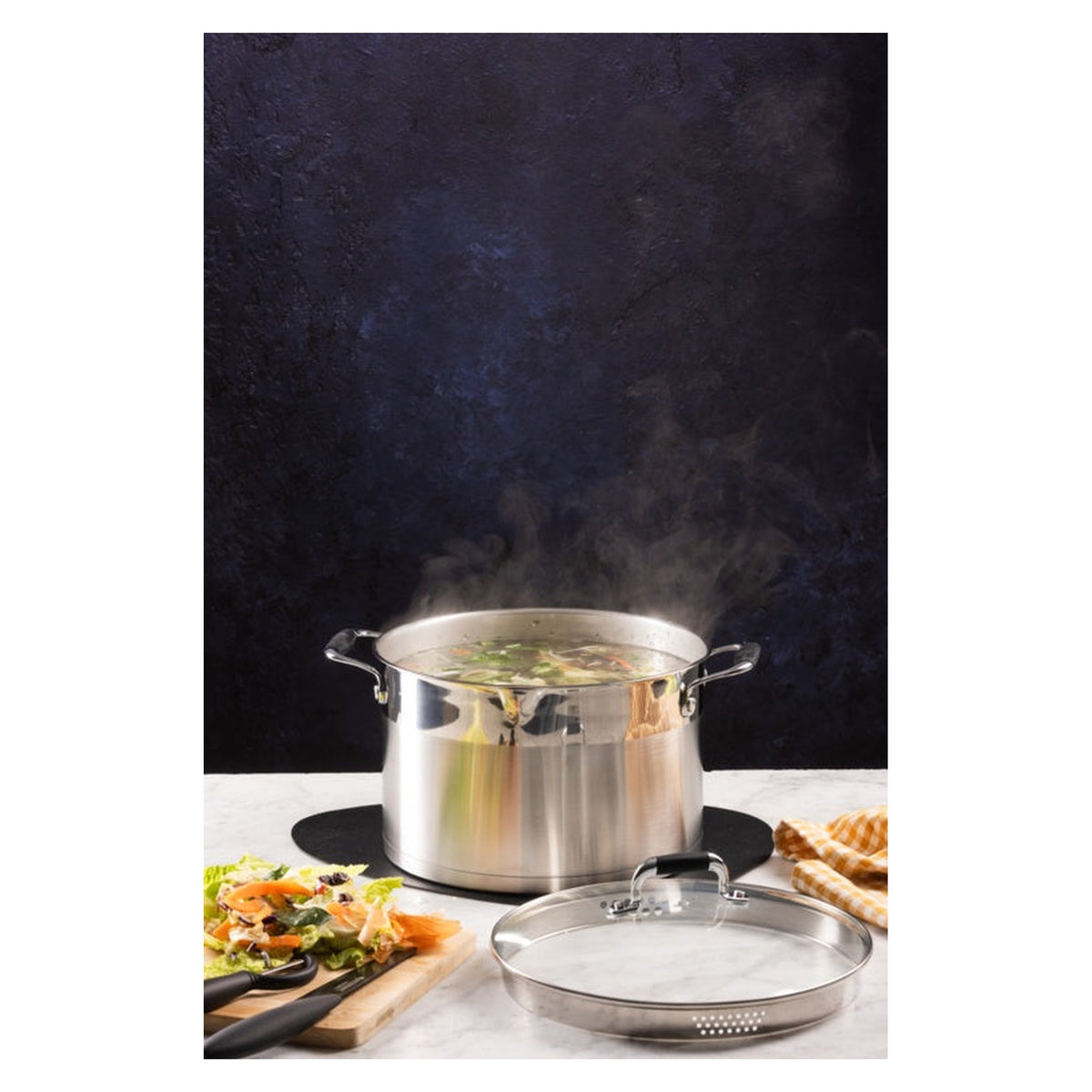Cast Aluminium Saucepan - 16cm, view 2