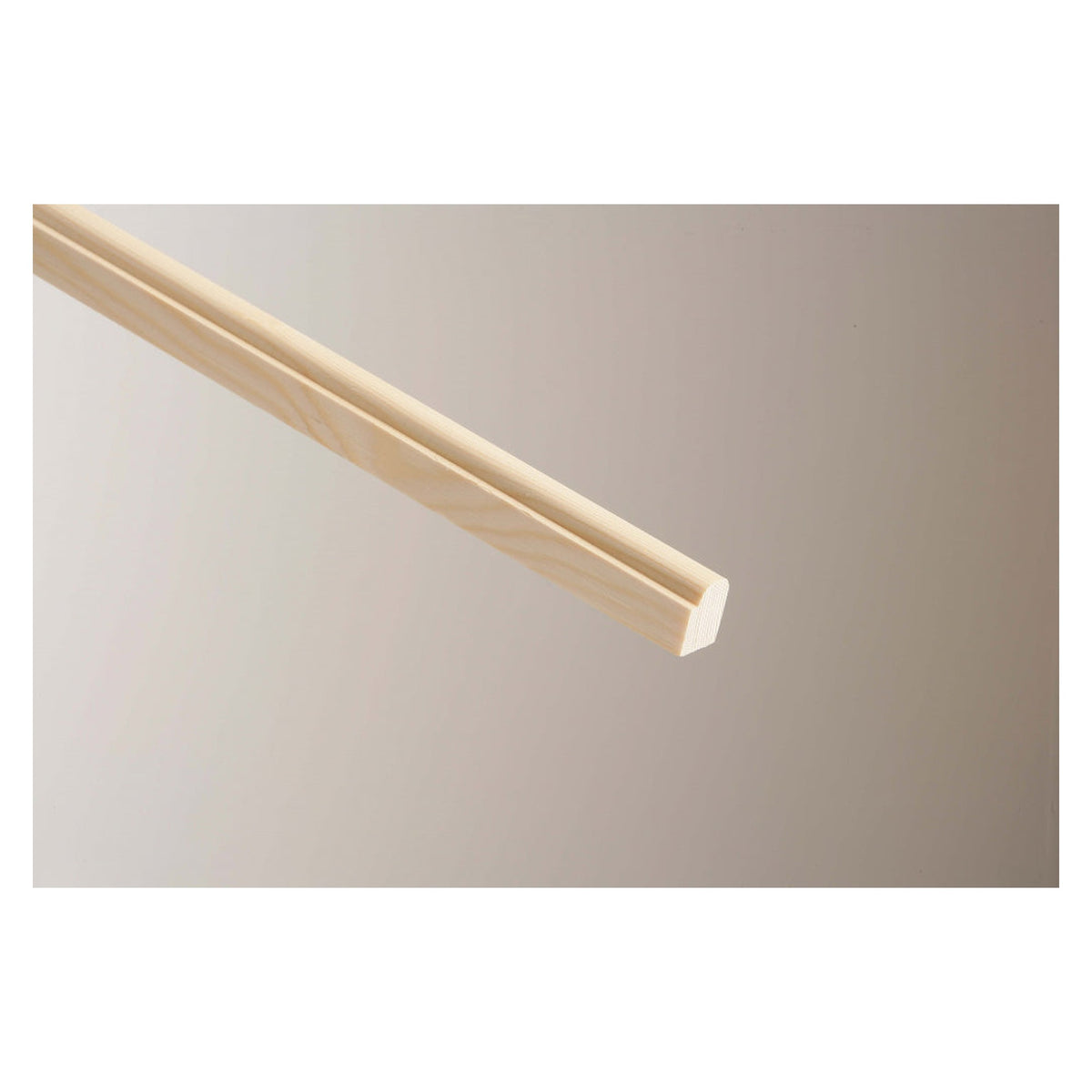 Cheshire Mouldings pine staff bead, 21 x 15mm x 2.4m