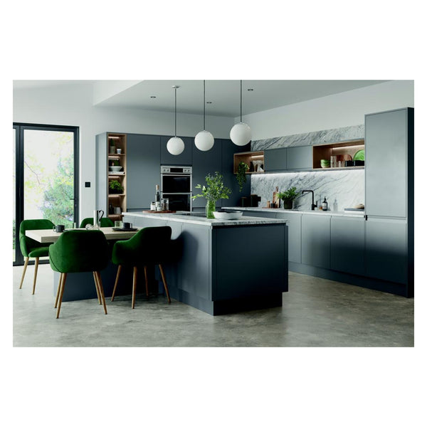 Chippendale In-Line painted handleless kitchen 11 piece layout