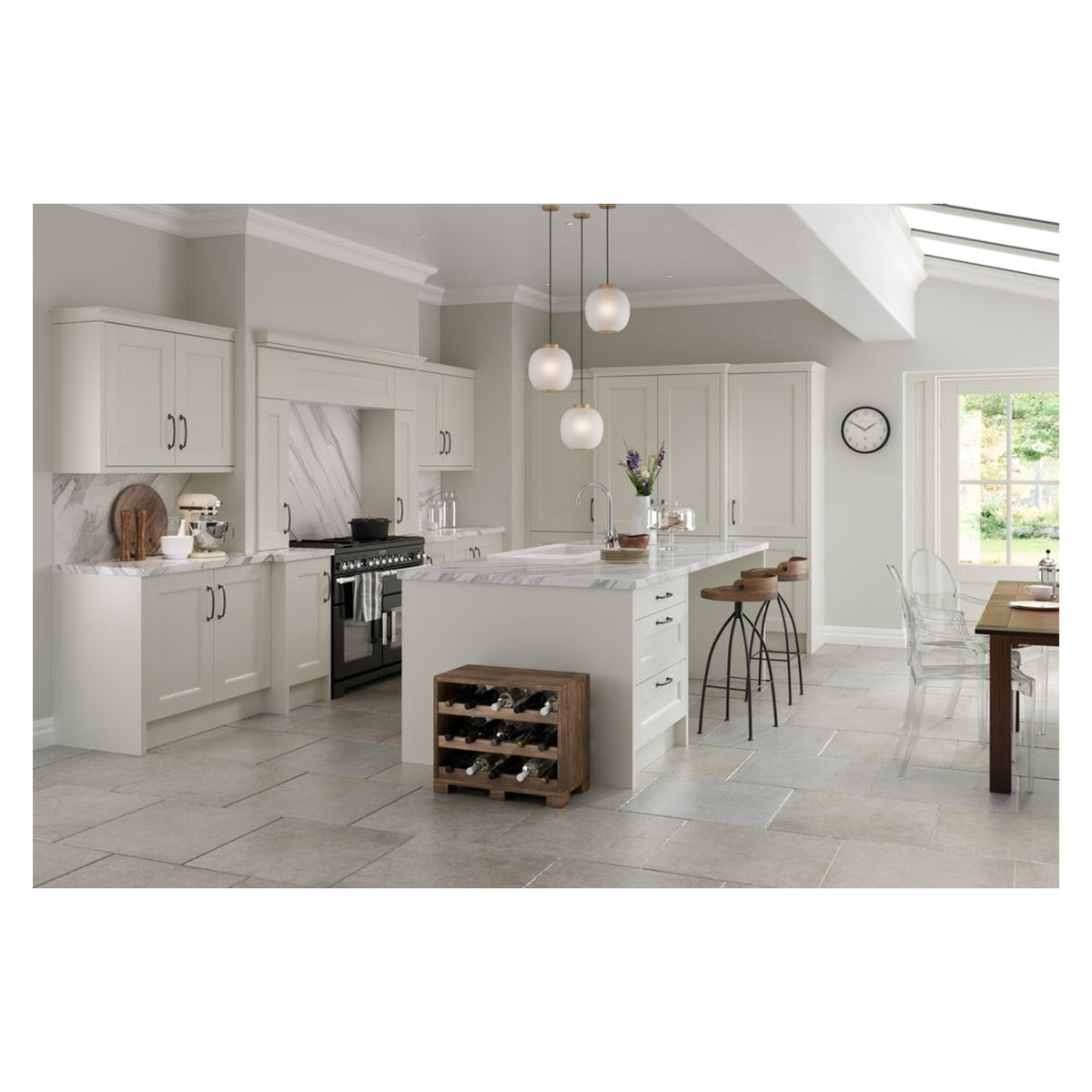 Chippendale Minster kitchen 8 piece straight layout