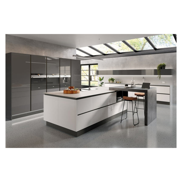 Chippendale Oblique gloss kitchen 8 piece straight layout