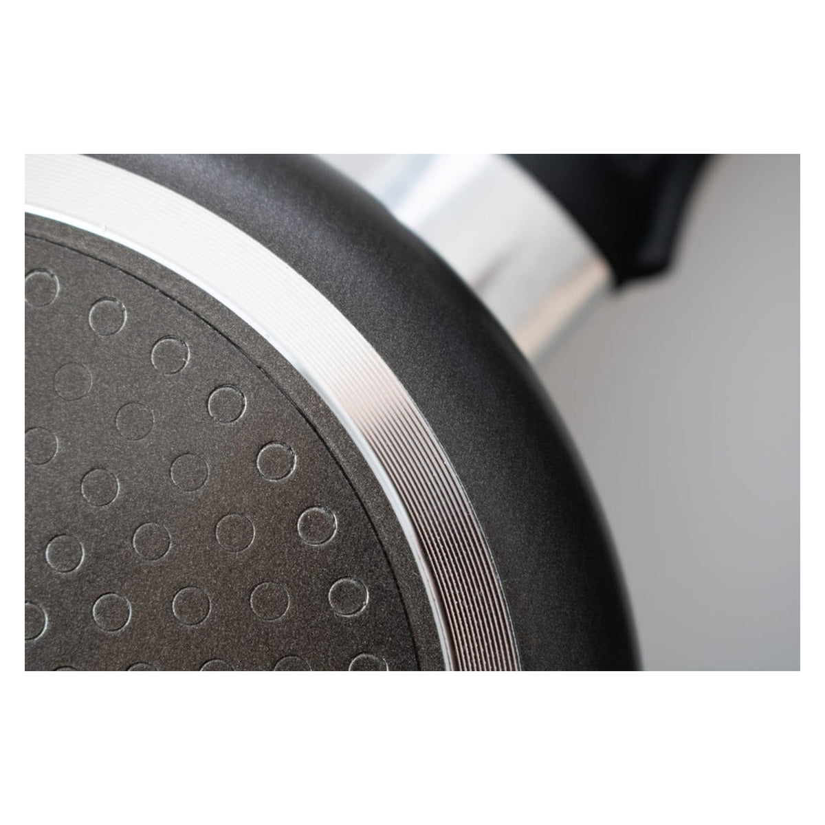 CookSupreme 20cm induction non stick saucepan with lid, view 2