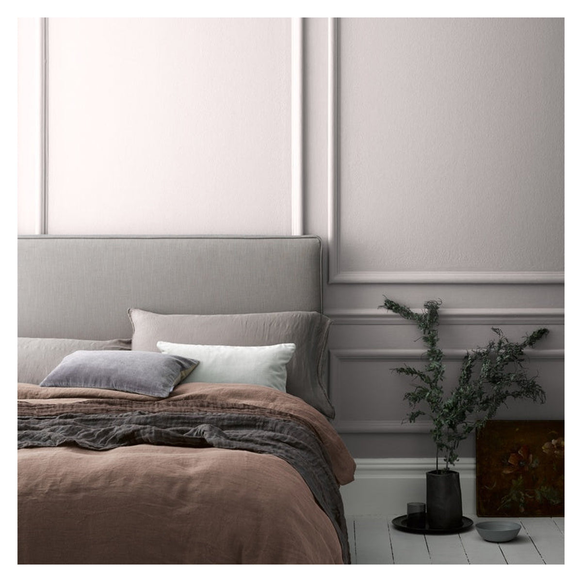 Crown Crafted Luxurious Flat Matt 2.5L tin in Softly Does It, view 4