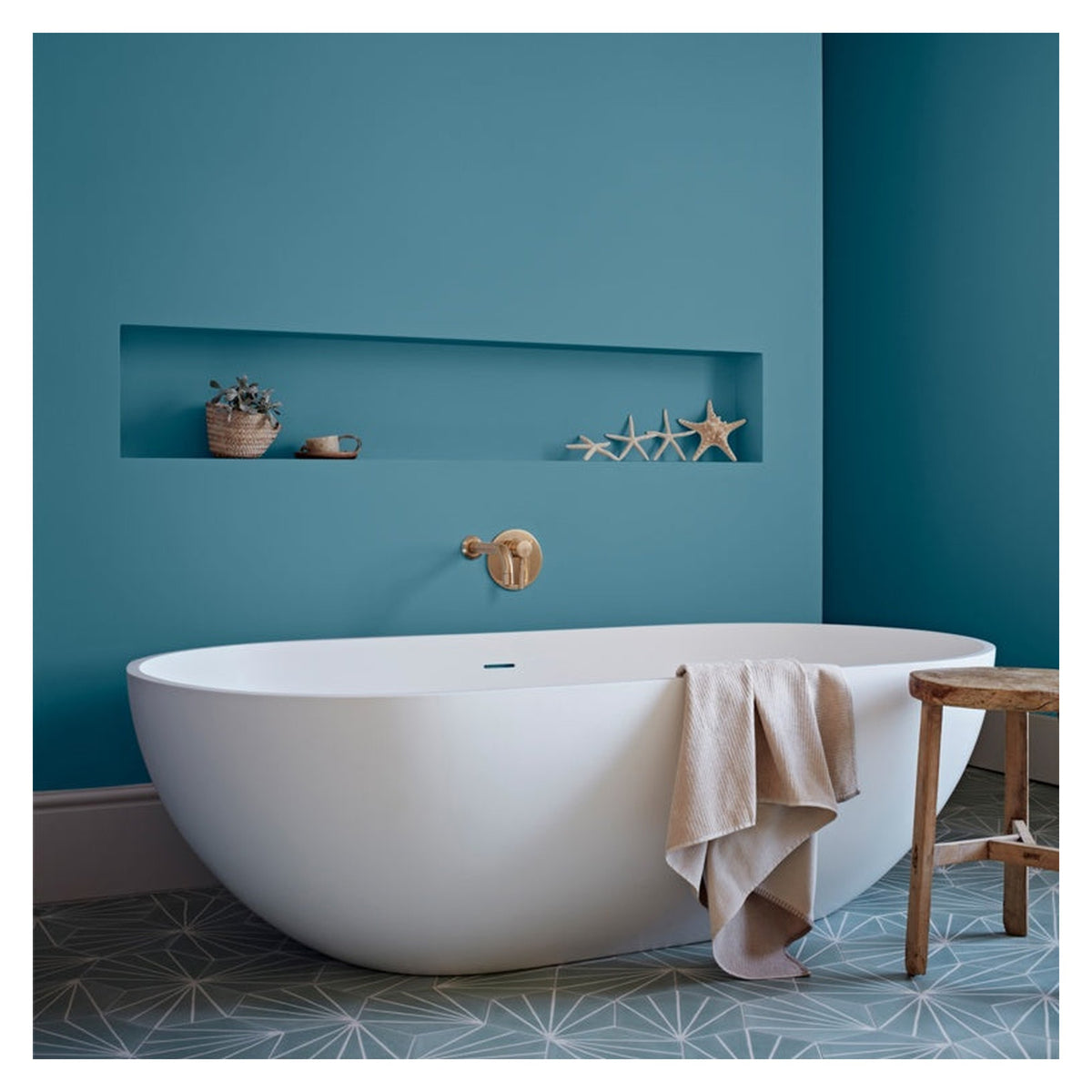 Crown Easyclean Bathroom Mid Sheen Teal 2.5L, view 3