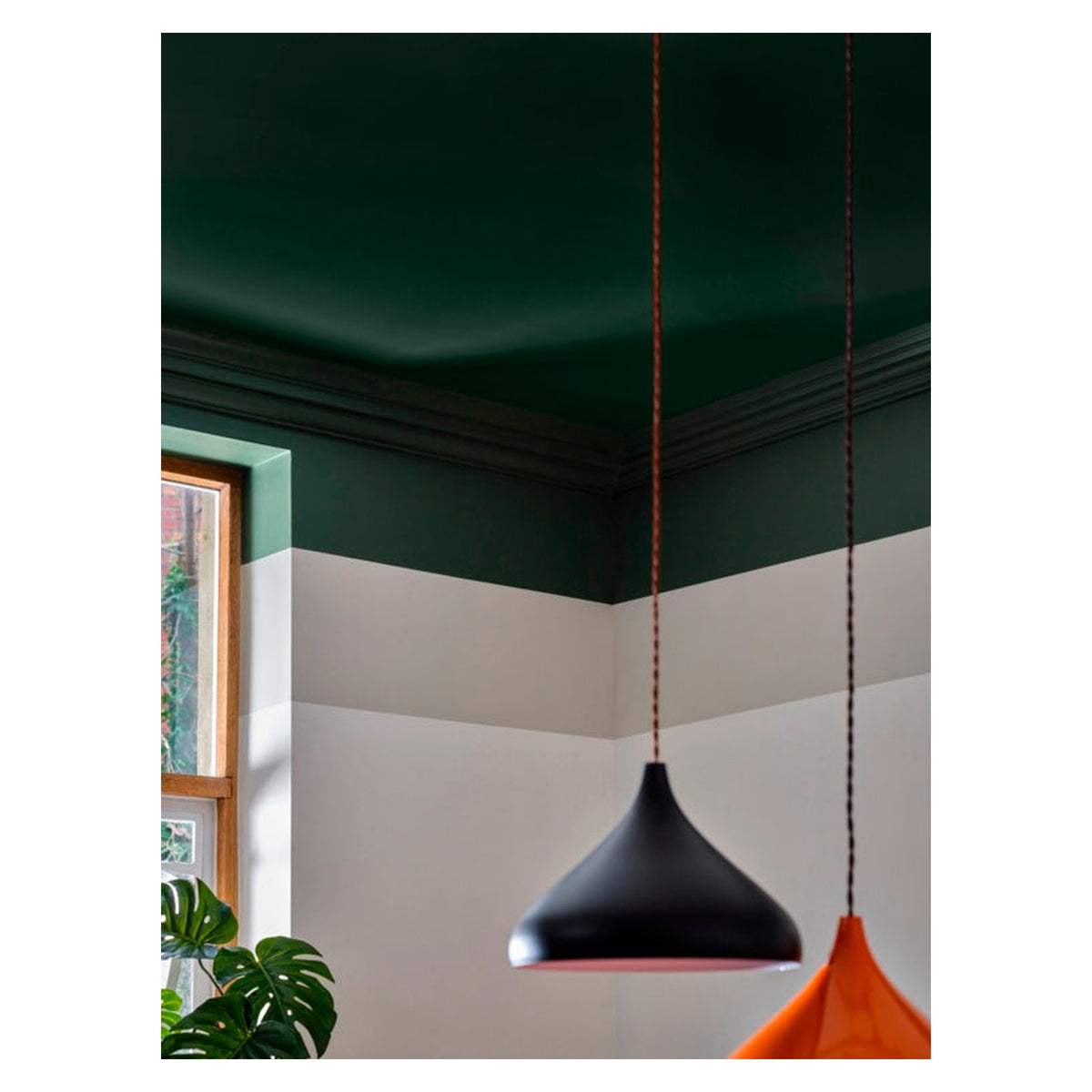 Crown Walls and Ceilings Matt Emulsion 2.5L in Soaring Dove, view 4