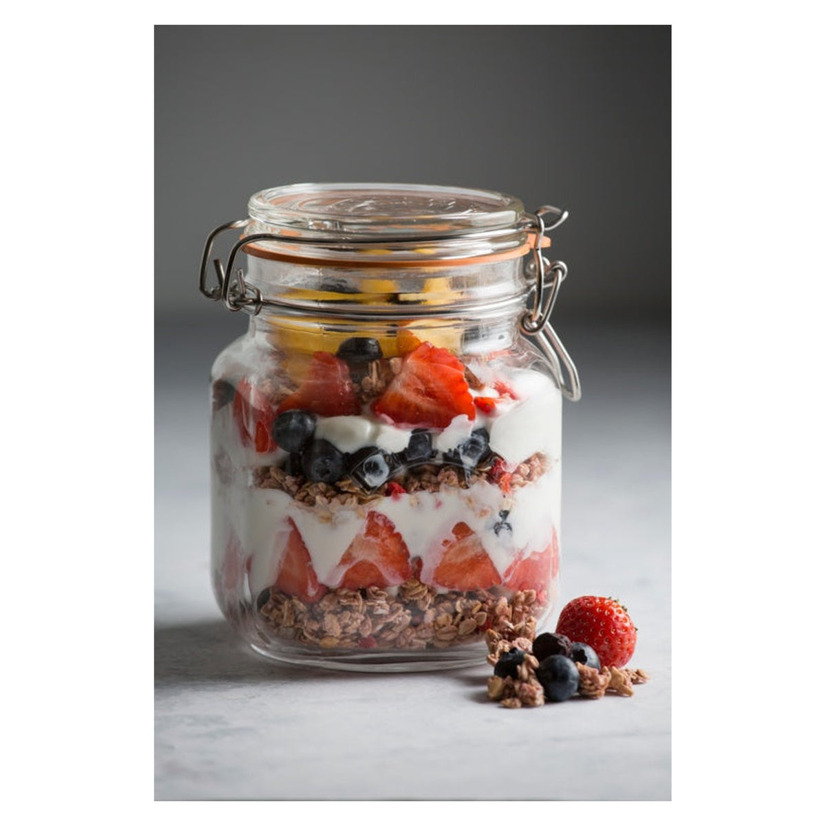 Kilner square clip top glass jar 1 litre, view 2