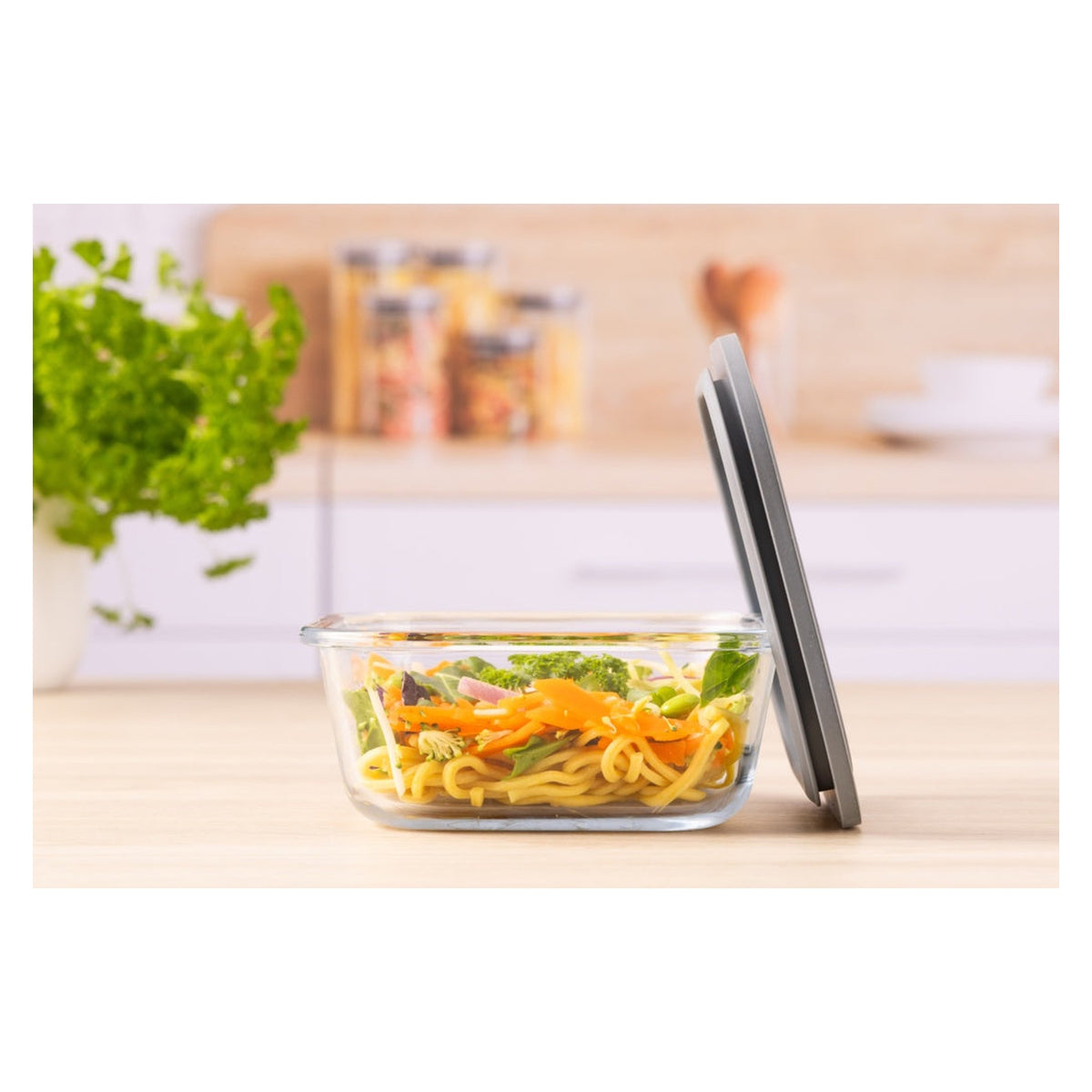 Kilner Fresh Storage 0.8L square glass container with lid, view 2