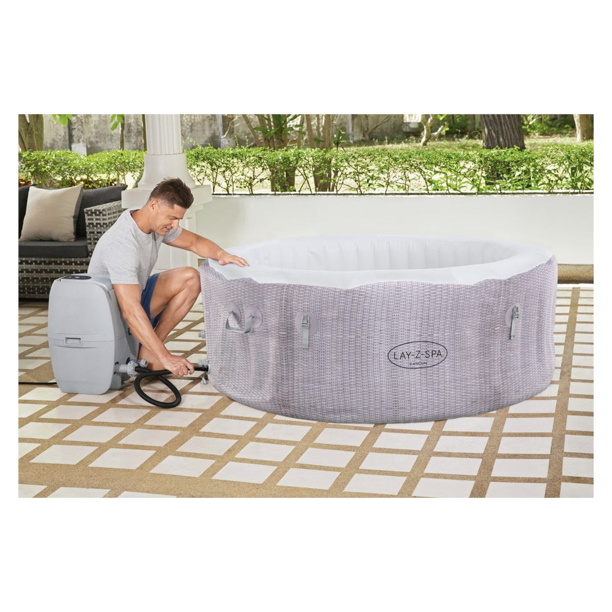 Lay-Z-Spa Cancun AirJet inflatable hot tub, view 4