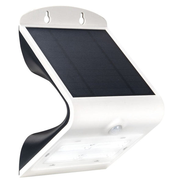 Luceco solar wall light with PIR sensor 400 lumens